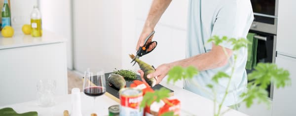 Fiskars Functional Form køkkensaks til at klippe og rengøre fisk