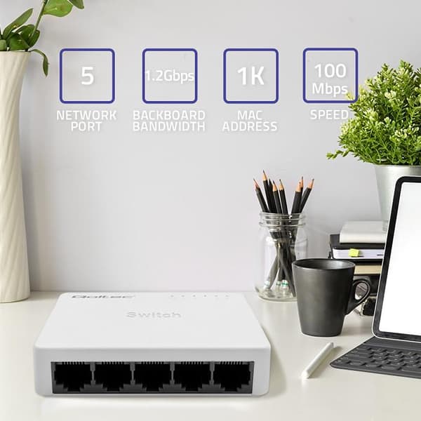 Qoltec ustyret switch netværksswitch 5 x RJ45-port | 100 Mbps | Fast Ethernet | LAN