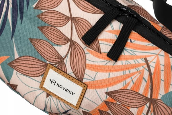 Praktisk damväska tillverkad av slitstark polyester - Rovicky