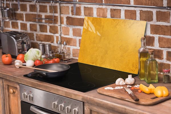 GLAS SKÆREBRÆT 52x30 GULD