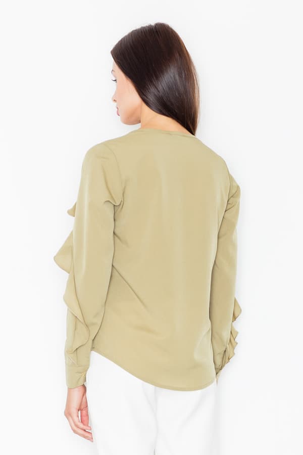 Elegant olivengrøn bluse med flæser størrelse S