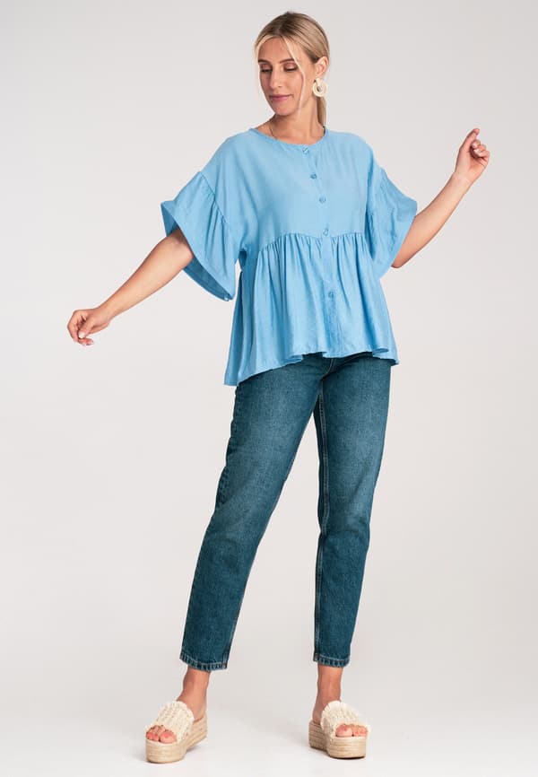 Bluse med flæser - Damebluse - Blå bluse M1211 størrelse S/M