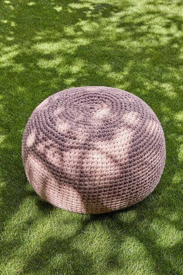 Arezzo Suns gul øko-polyester havetaburet