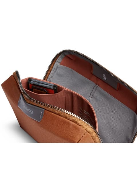 Bellroy Tech Kit Compact - mobiltillbehörsorganisatör (brons)
