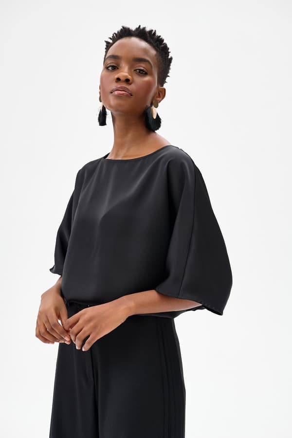 Damebluse i kongelig sort, 36/38