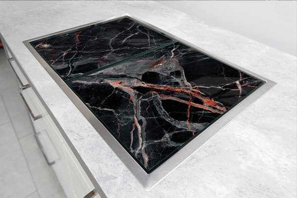 GLASSKYDDSPLÅT FÖR SPIS 90x52 MARMOR