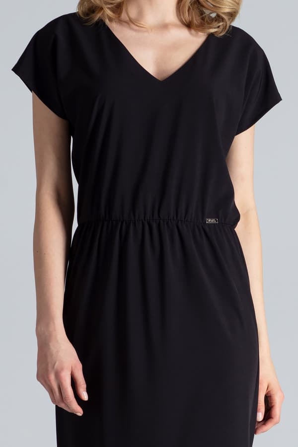 Sort elegant maxikjole med slit - Perfekt til sommeren størrelse S