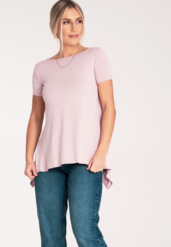 Elegant asymmetrisk bluse med volanger - Rosa størrelse M