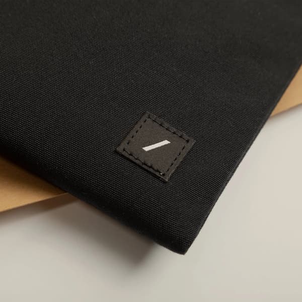Native Union WFA Sleeve - beskyttelsesetui til Macbook 16" (sort)