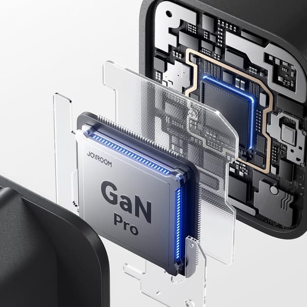 USB-C iPhone Lightning USB-A GaN 45W seinälaturi - musta