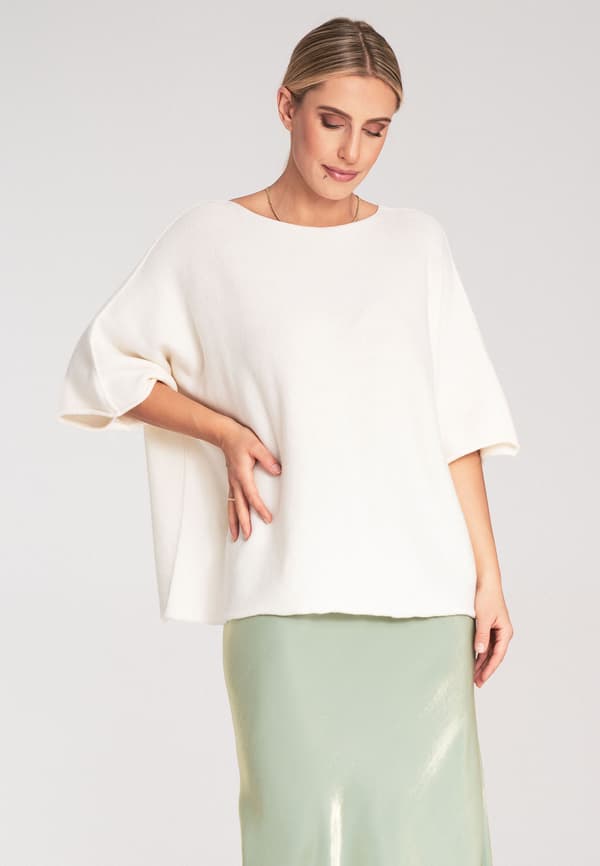 Flaggermusbluse - løs dametröja - ecru - størrelse Universal M1102