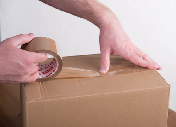 tesa BASIC pakketape 66 m x 50 mm, brun