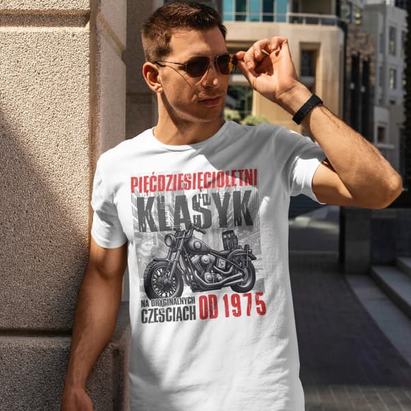 FØDSELSDAGSGAVE HVID T-SHIRT MED DIT EGET ÅR HARLEY M