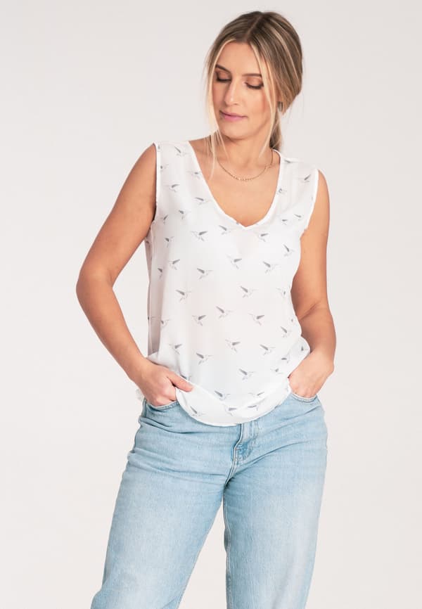 Elegant armløs bluse - mønstret bluse - ecru bluse størrelse M