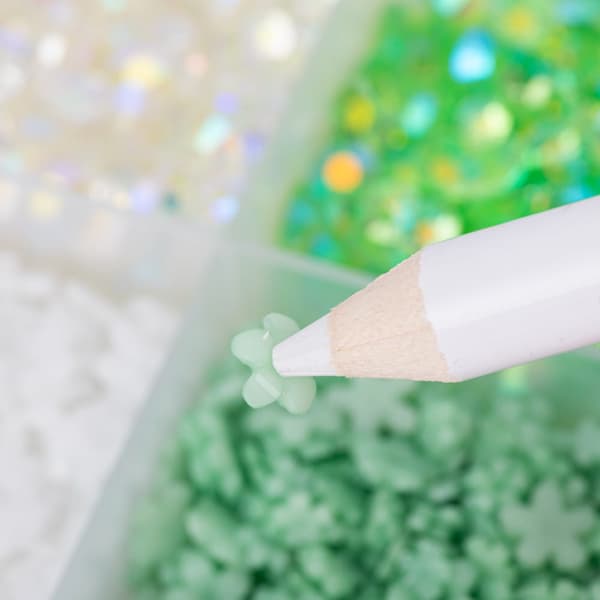 Ask med rosor, blommor och strass BKHZ-008