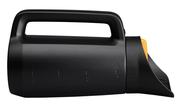 FISKARS SOLID Käsikäyttöinen lumisuolanlevitin Hiekanlevitin