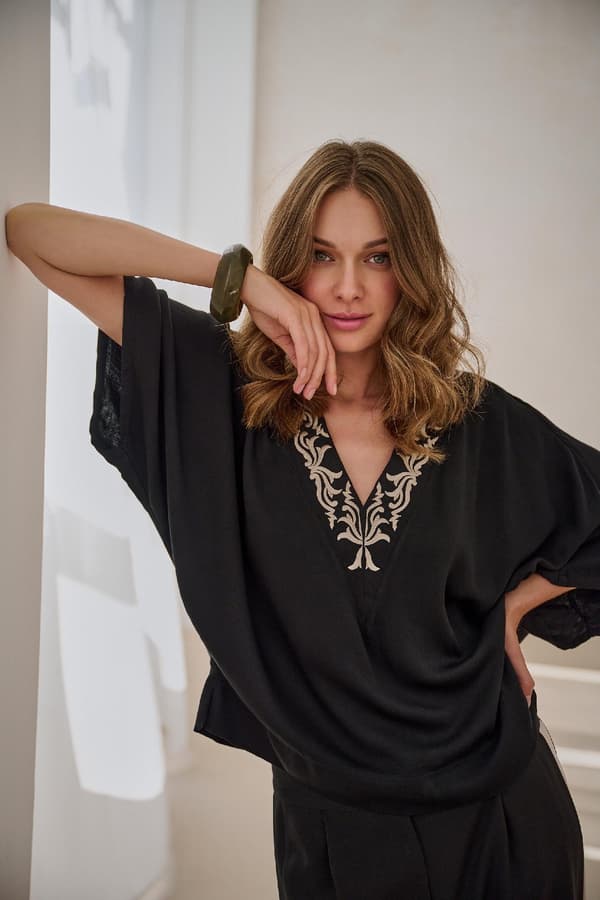 Izabell Sort Damebluse 36/38