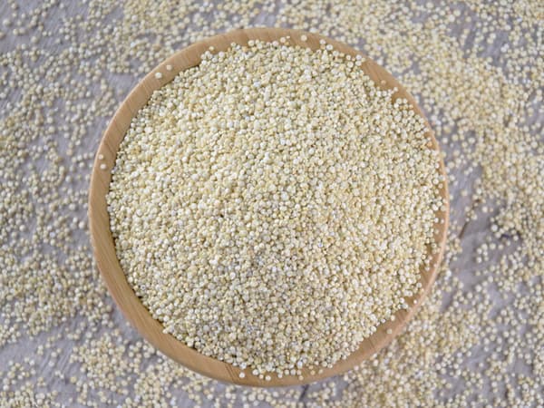 Quinoa - vit (1kg) - MIGOgroup