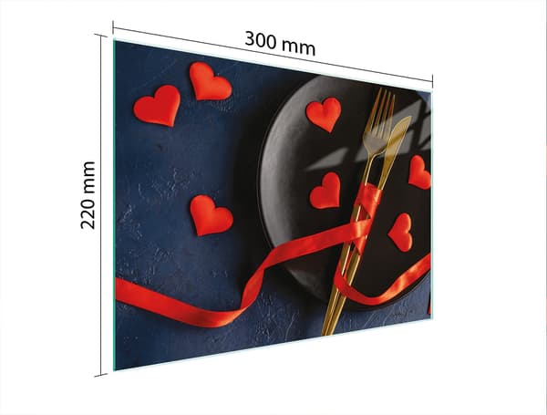 GLAS SKÄRBRÄDA 30x22 HJÄRTA