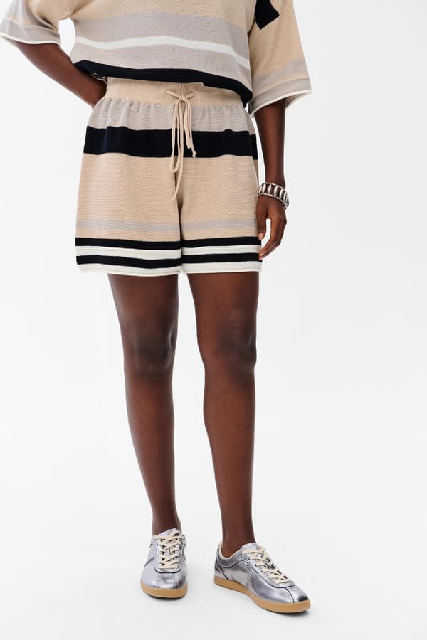 Oda Lysebeige Dameshorts 40/42
