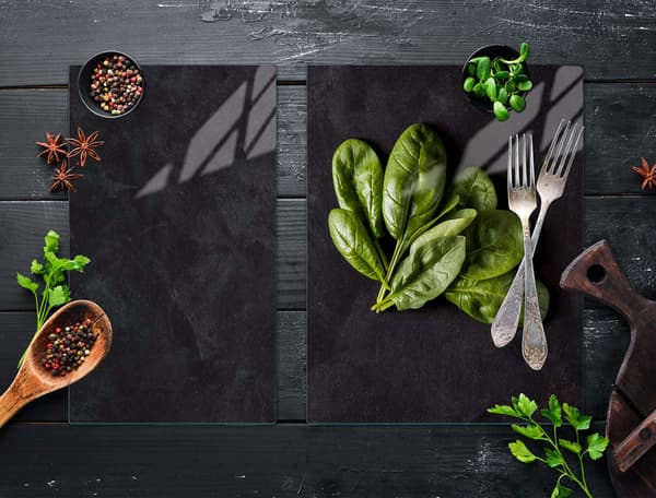GLASBESKYTTELSESPLADE TIL KOMFUR 70x52 BASIL
