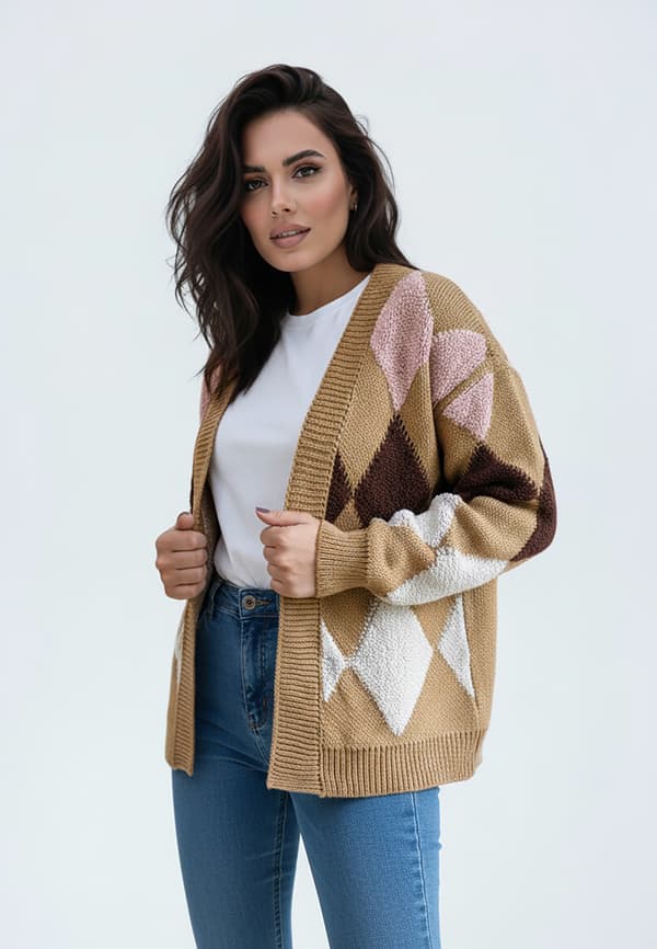 Diamantmönstrad kofta utan knäppning beige strl M