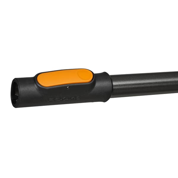 FISKARS ONECLICK Metallinen multaharavan pää 41 cm + varsi 161 cm