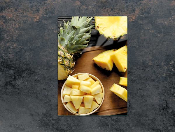 GLASSKÆREBRÆT 35x52 ANANAS