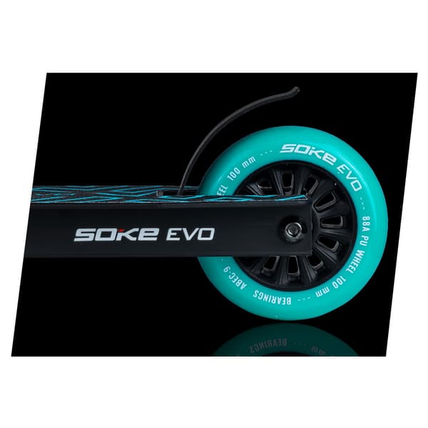 SOKE EVO musta temppuskootteri