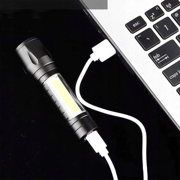 Ladattava LED-taskulamppu + kotelo