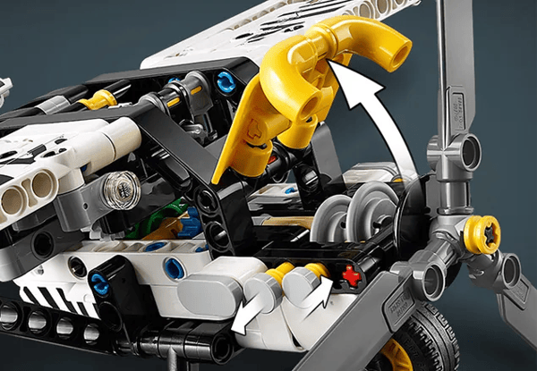 LEGO Technic 42198 Lastflygplan 8+ (333 delar)