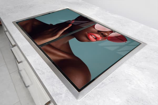 GLASBESKYTTELSESPLADE 75x52 KVINDE