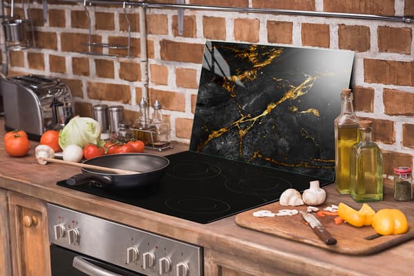 GLASBESKYTTELSESPLADE TIL KOMFUR 70x52 MARMOR