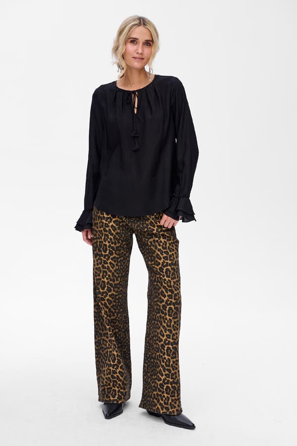 Louise Svart Damblus 36