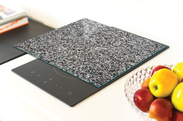 SKÄRBRÄDA I GLAS 40x30 GRANIT
