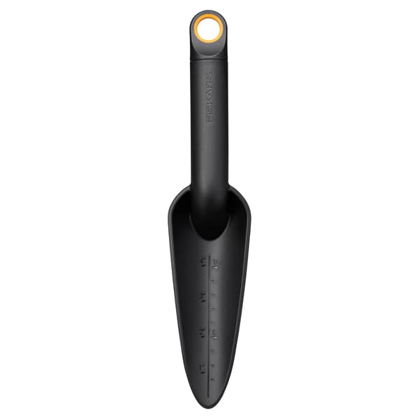 FISKARS SOLID Liten smal trädgårdsspade med måttband för plantering av växter