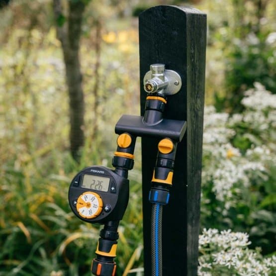 Fiskars Comfort dobbelt kranforbindelse slangadapter til kran 21-33mm