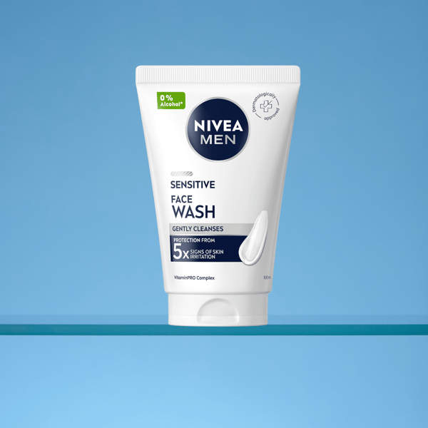 NIVEA MEN Sensitive rensende ansigtsvaskegel til mænd 100ml