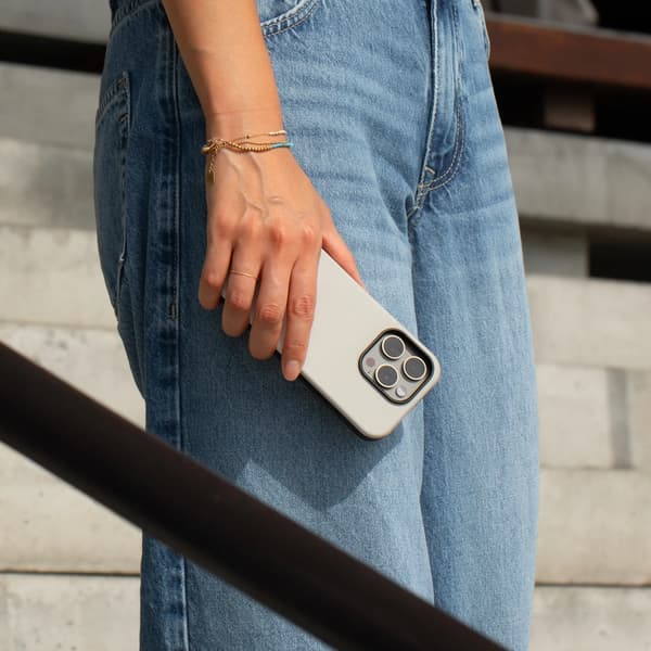 Native Union Active Case - etui til iPhone 16 Pro Max kompatibelt med MagSafe (sandsten)