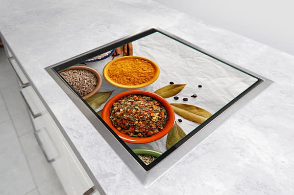 GLASSKYDDSPLÅT FÖR SPIS 50x52 KRYDDOR