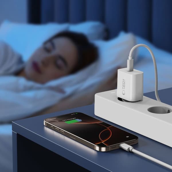 USB-C vægoplader med USB-C PD 20W kabel - Hvid