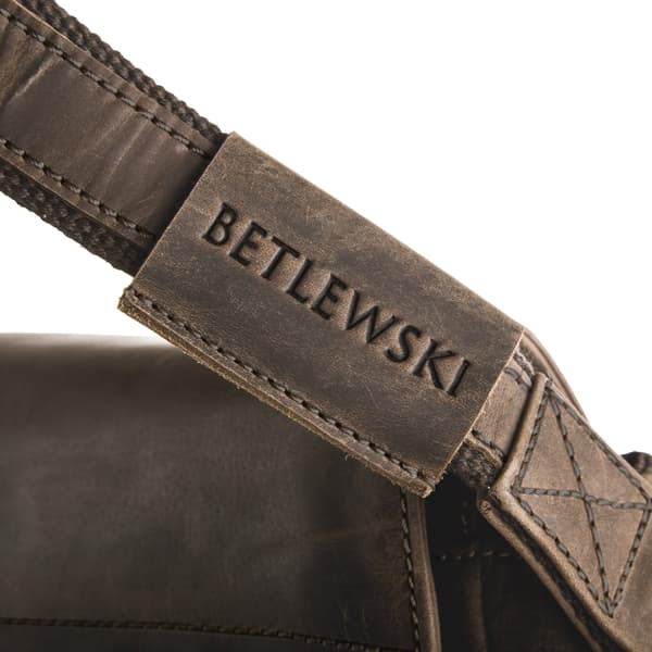 TBG-HT-202 BRUN HUNTER Herrväska +CERTIFIKAT