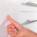 TESA POWERSTRIPS Transparente hvide kroge 2 stk.
