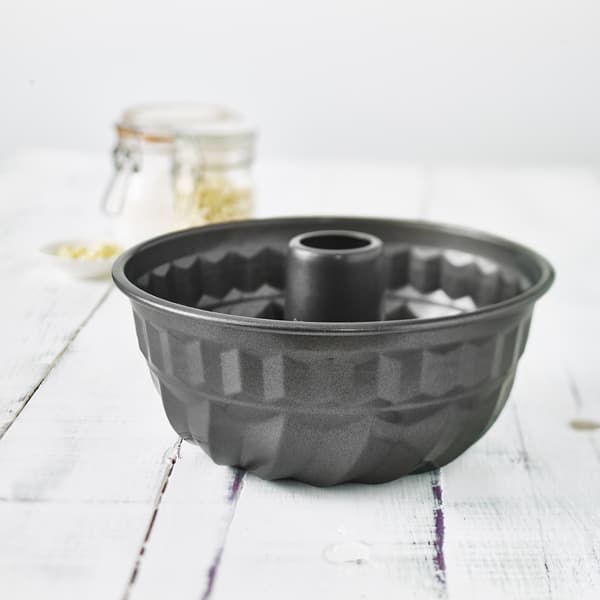 EASY BAKING bundtform med skorsten - 2,7L / Birkmann