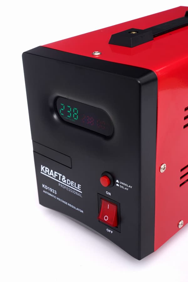 2000VA automatisk spänningsstabilisator | Kraft&Dele
