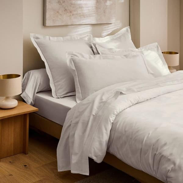 Kuddfodral "Prestige" 100% Satin av kammad bomull 120 trådar /cm² Ren bomull