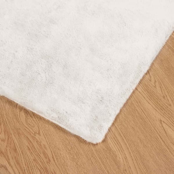 Halkfri matta i konstgjord kaninfäll OLITE Gräddvit Polyester