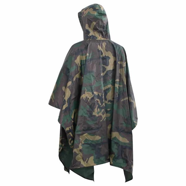 Regnponcho i kamouflage