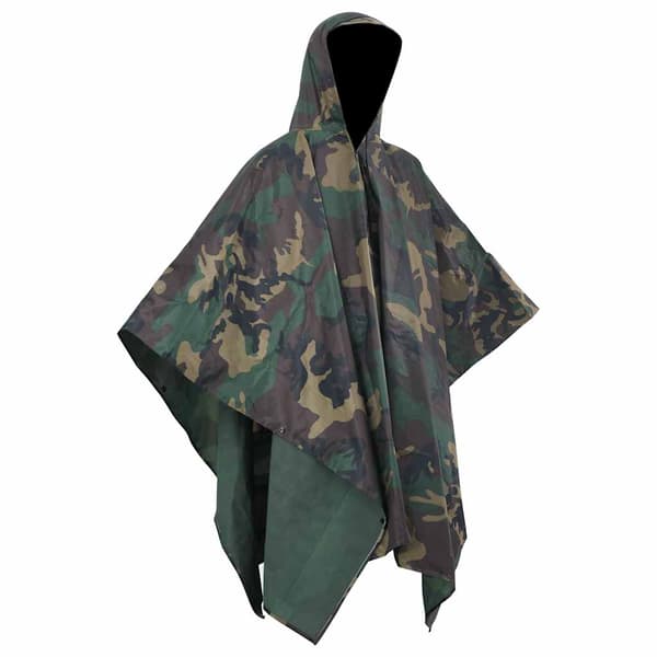 Regnponcho i kamouflage