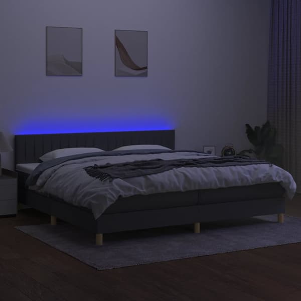 Ramsäng med madrass & LED mörkgrå 200x200 cm tyg